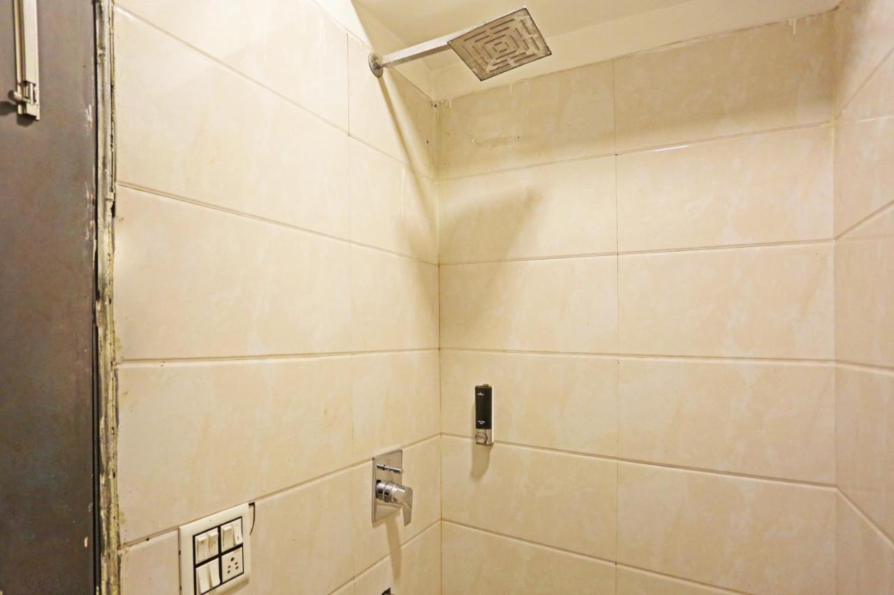 Hotel Raaso Inn Rohini Sec-16 By Arrow Delhi  Dış mekan fotoğraf